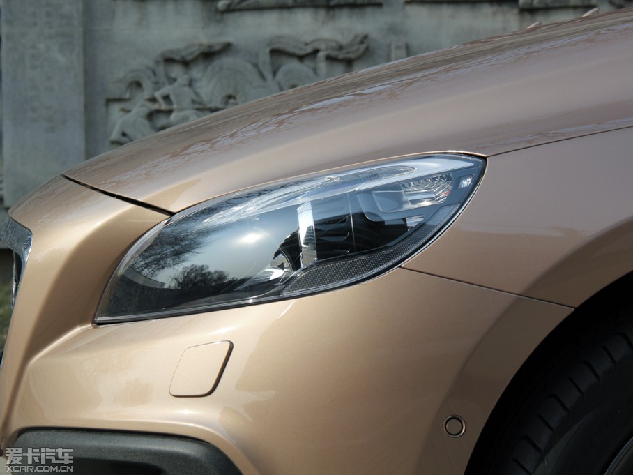 2014��V40 Cross Country 2.0T T5 ���(q��)�����