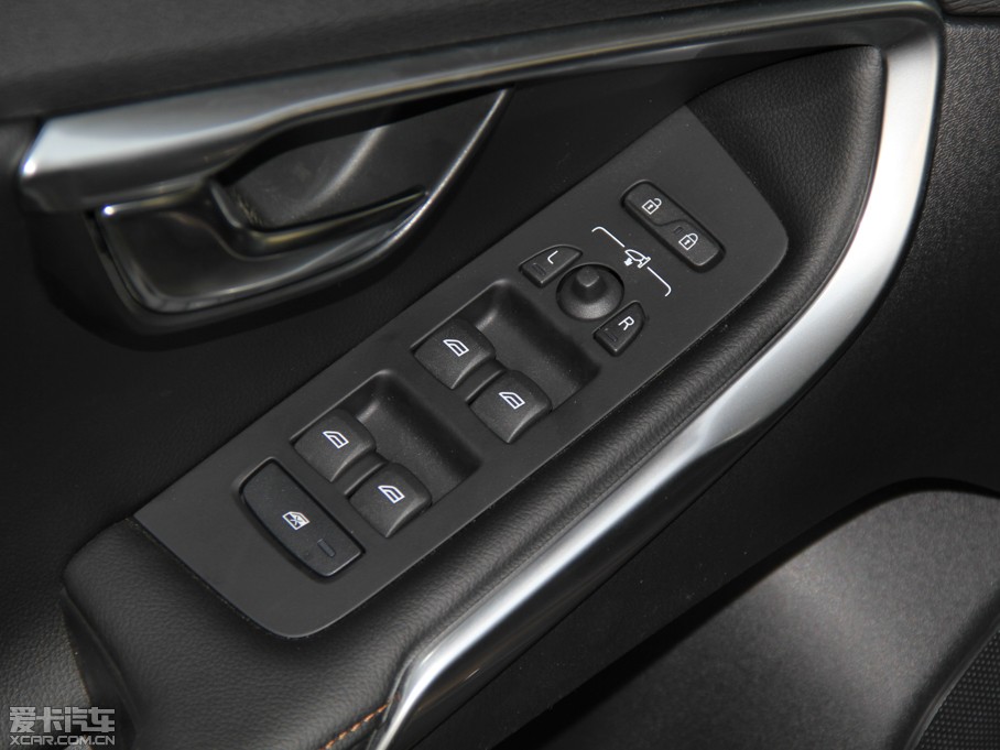 2014��V40 Cross Country 2.0T T5 ���(q��)�����