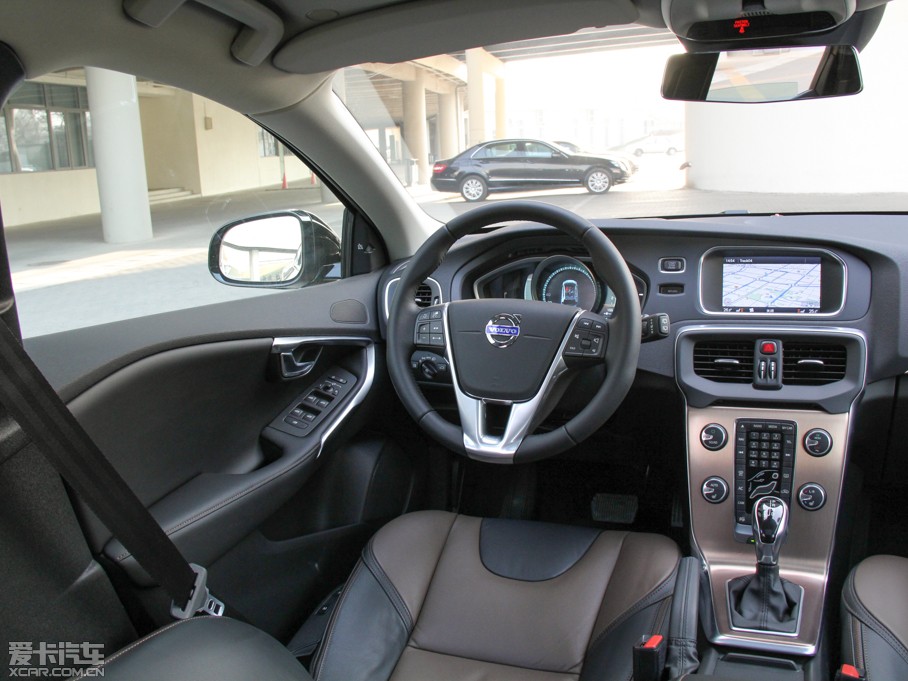 2014��V40 Cross Country 2.0T T5 ��������