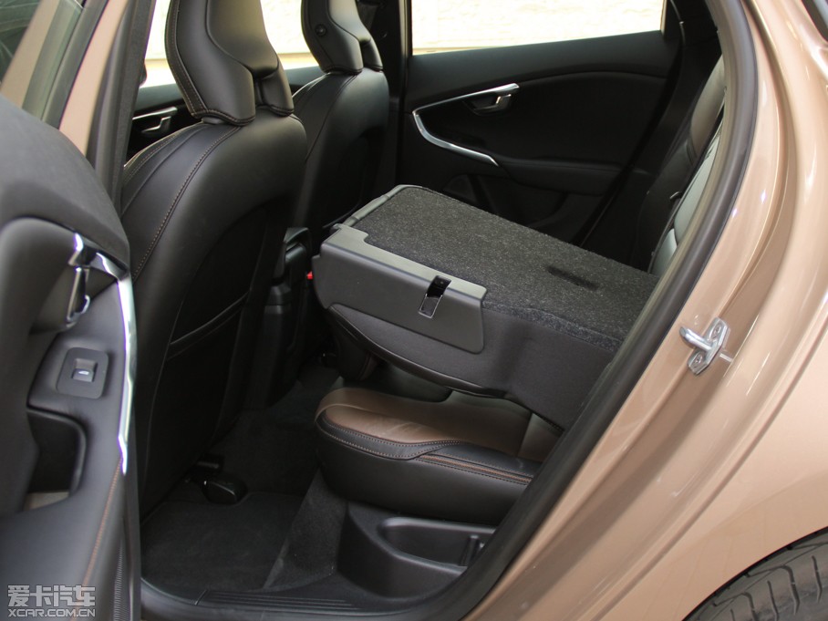 2014��V40 Cross Country 2.0T T5 ��������