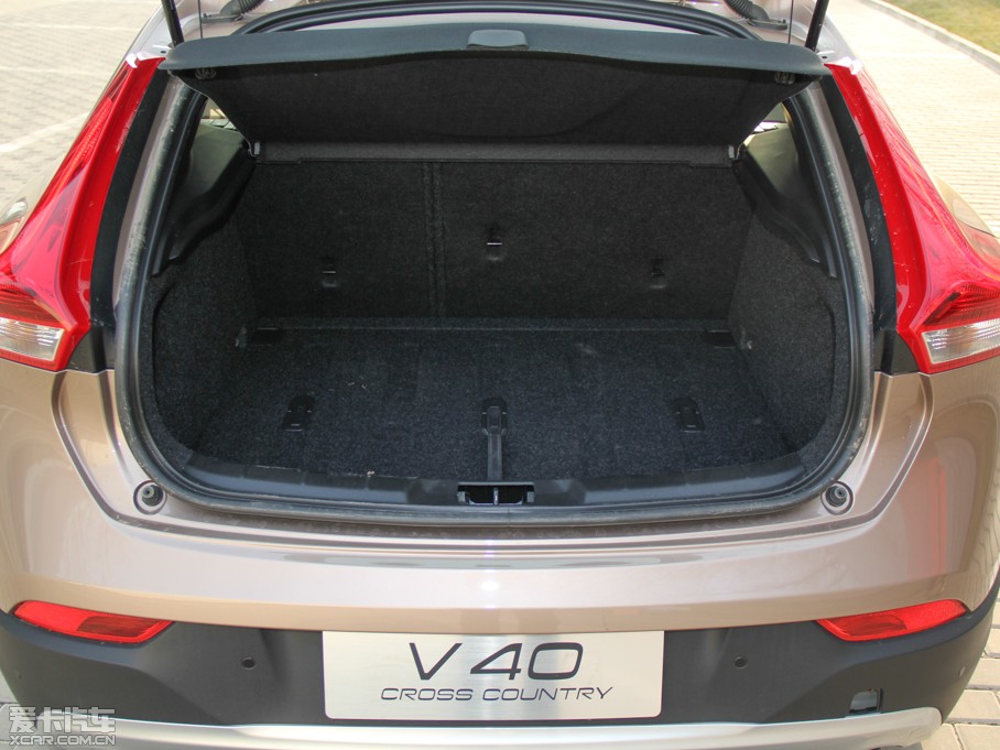 2014��V40 Cross Country 2.0T T5 ���(q��)�����