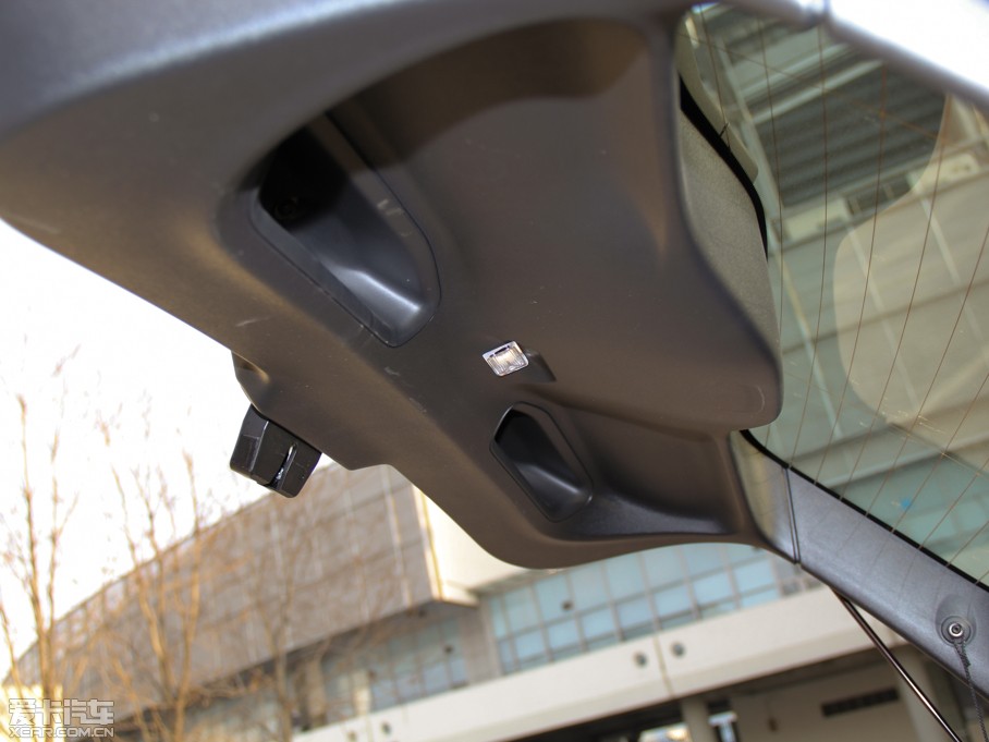 2014��V40 Cross Country 2.0T T5 ���(q��)�����