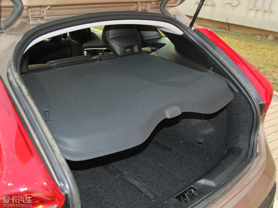 2014��V40 Cross Country 2.0T T5 ��������