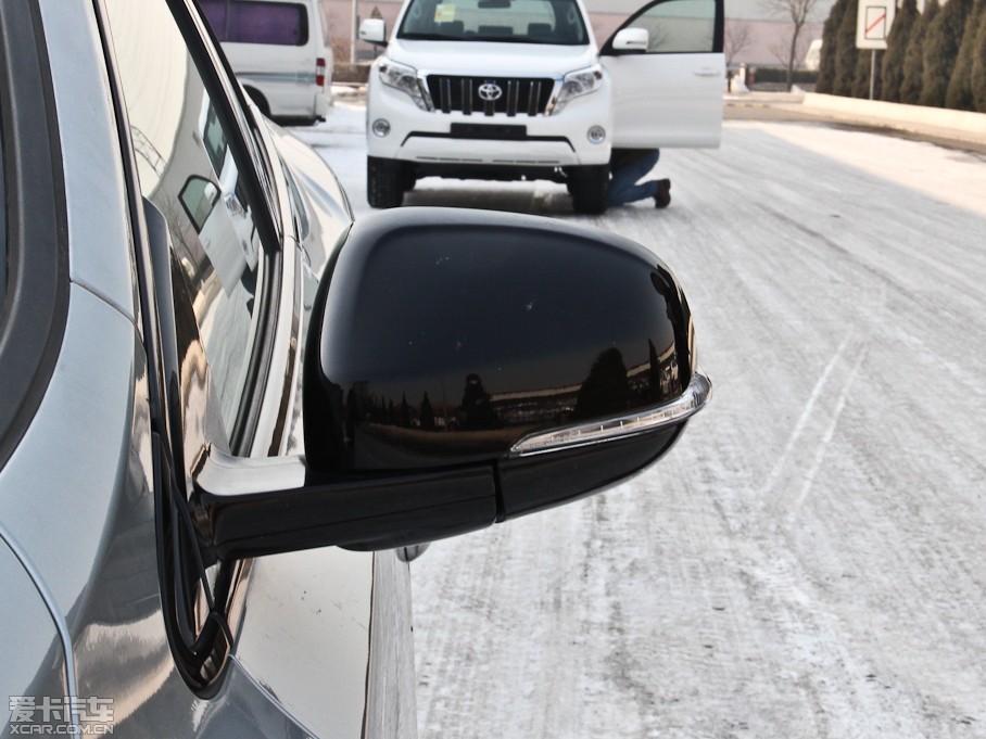 2014��V40 Cross Country 2.0T T5 ���(q��)���Ű�