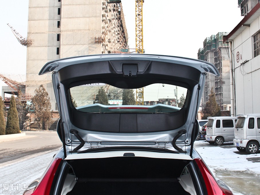 2014��V40 Cross Country 2.0T T5 ������Ű�