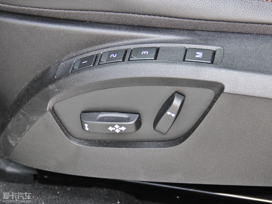 2014��V40 Cross Country 2.0T T5 ������Ű�