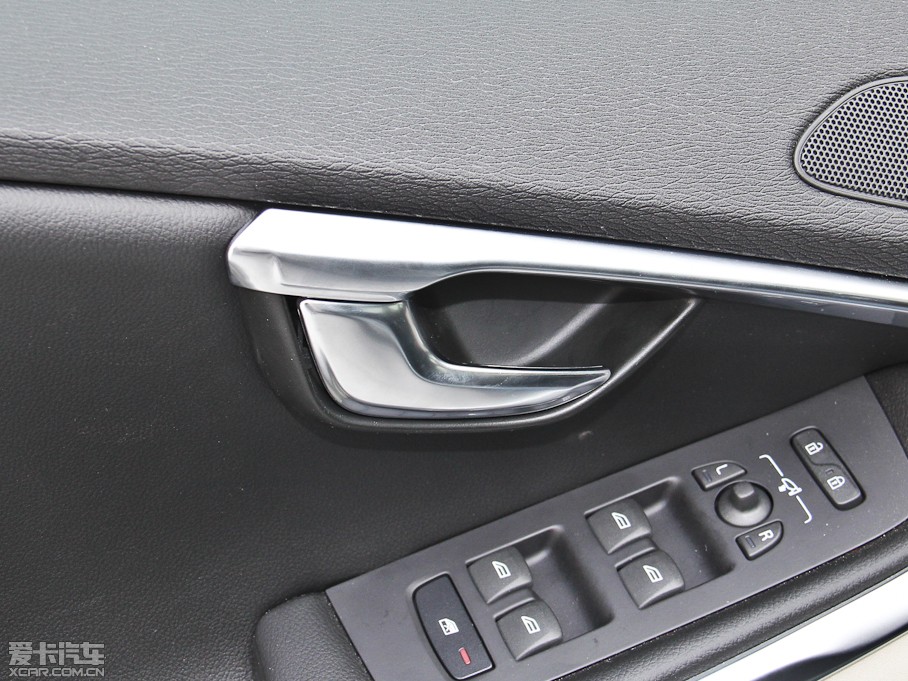 2014��V40 Cross Country 2.0T T5 ���(q��)���Ű�