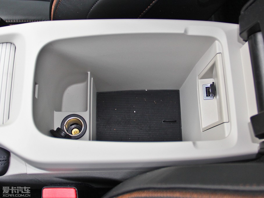 2014��V40 Cross Country 2.0T T5 ������Ű�