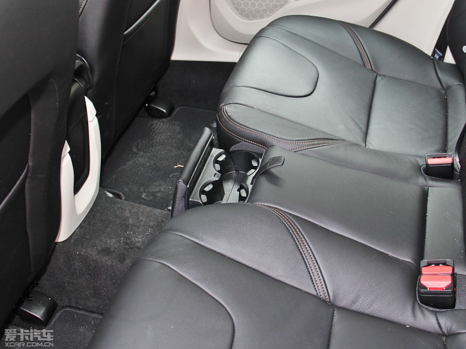 2014��V40 Cross Country 2.0T T5 ������Ű�