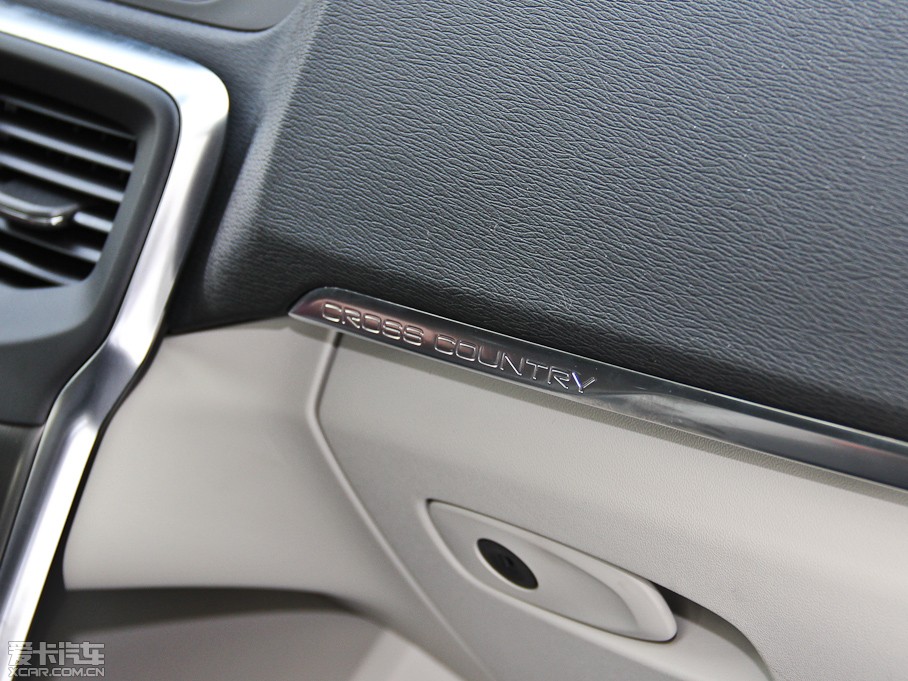 2014��V40 Cross Country 2.0T T5 ������Ű�