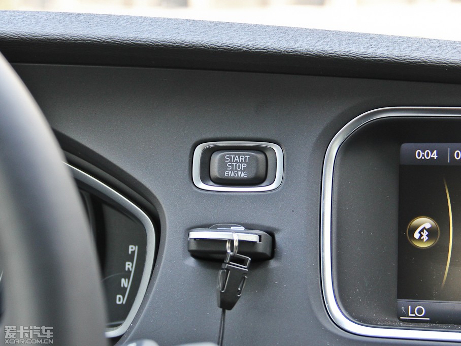 2014V40 Cross Country 2.0T T5 Ű