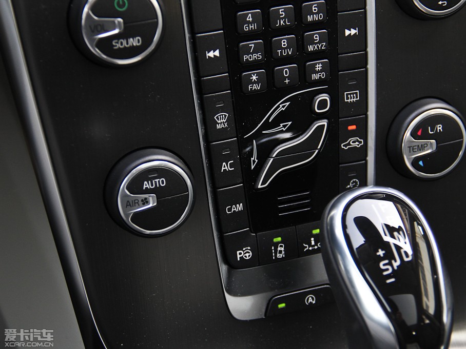 2014V40 Cross Country 2.0T T5 (q)Ű