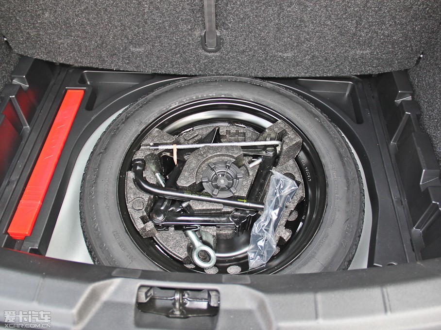 2014��V40 Cross Country 2.0T T5 ������Ű�