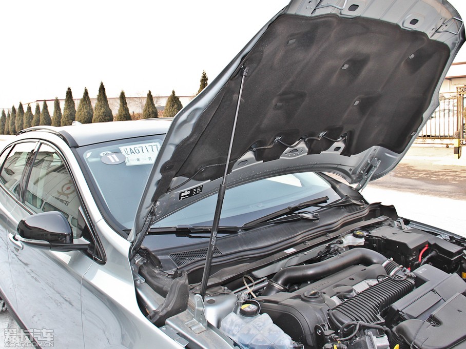 2014��V40 Cross Country 2.0T T5 ���(q��)���Ű�