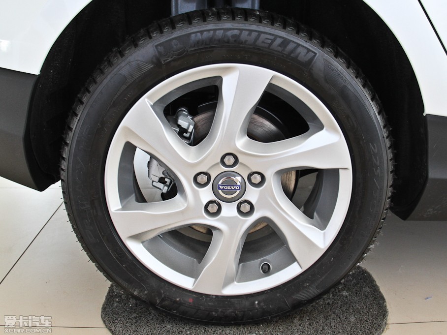 2014V40 Cross Country 2.0T ݰ