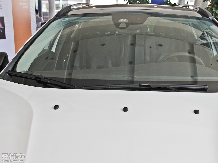 2014V40 Cross Country 2.0T ݰ