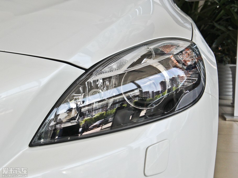 2014V40 Cross Country 2.0T ݰ