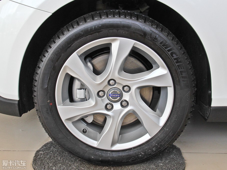 2014V40 Cross Country 2.0T ݰ