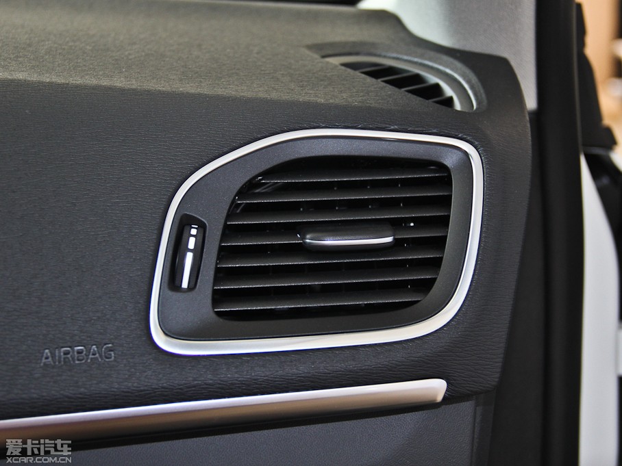 2014��V40 Cross Country 2.0T ���ݰ�