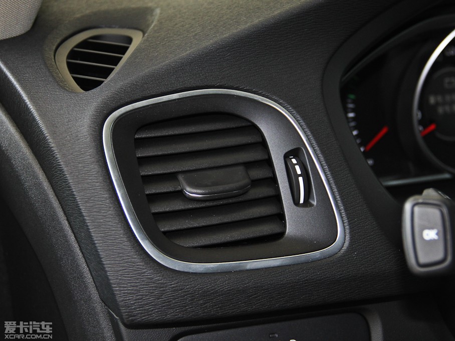 2014��V40 Cross Country 2.0T ���ݰ�