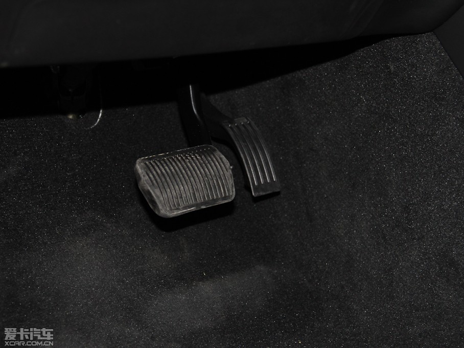 2014��V40 Cross Country 2.0T ���ݰ�