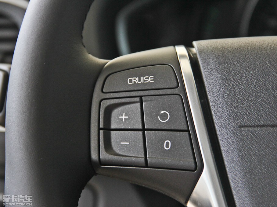 2014V40 Cross Country 2.0T ݰ