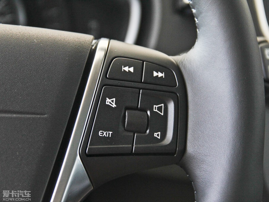 2014��V40 Cross Country 2.0T ���ݰ�