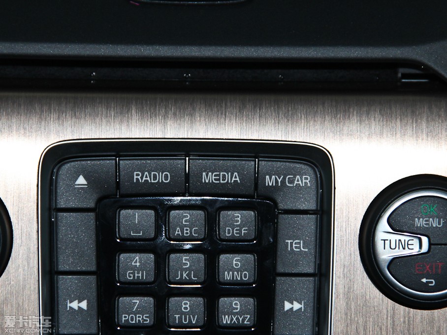 2014��V40 Cross Country 2.0T ���ݰ�