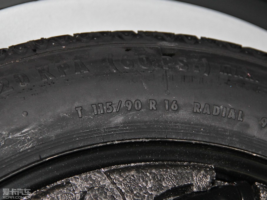 2014��V40 Cross Country 2.0T ���ݰ�