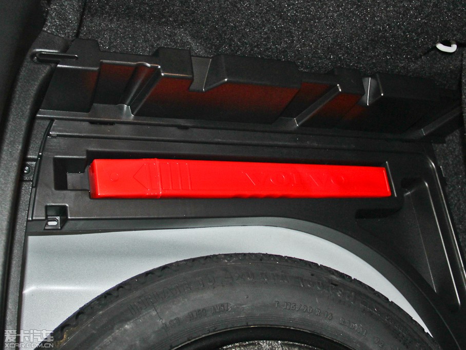 2014V40 Cross Country 2.0T ݰ