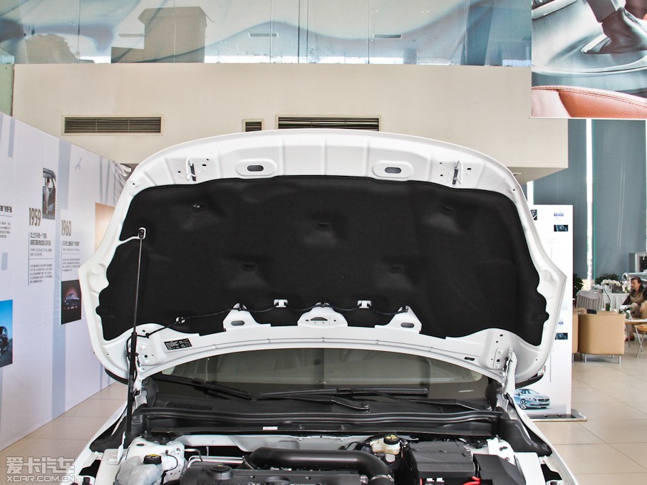 2014��V40 Cross Country 2.0T ���ݰ�