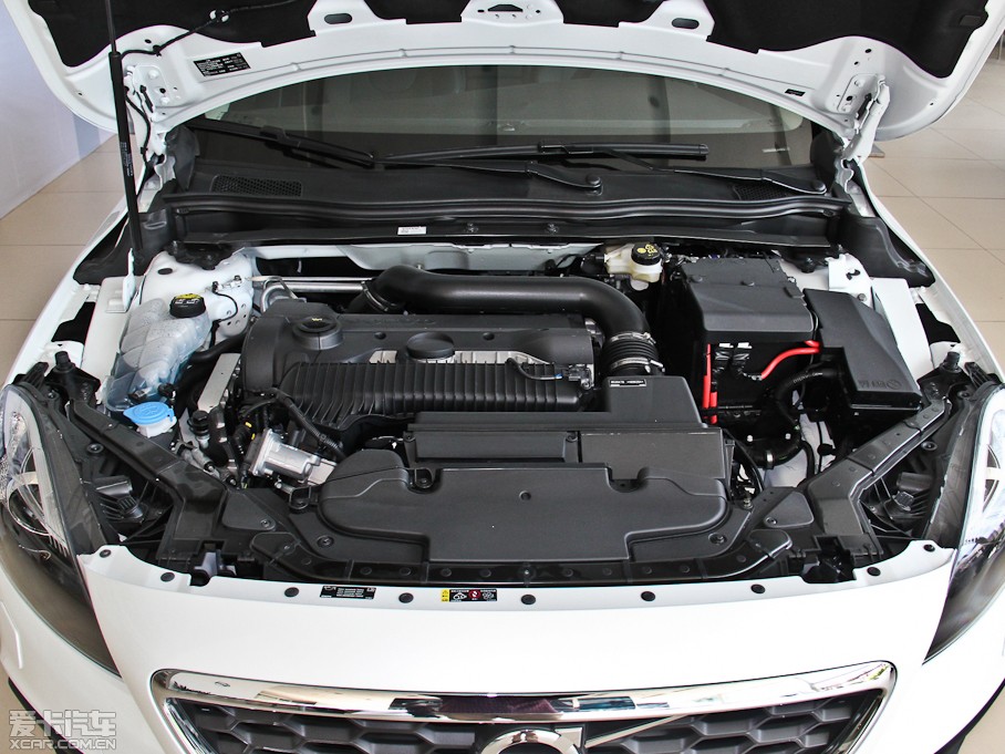 2014V40 Cross Country 2.0T ݰ