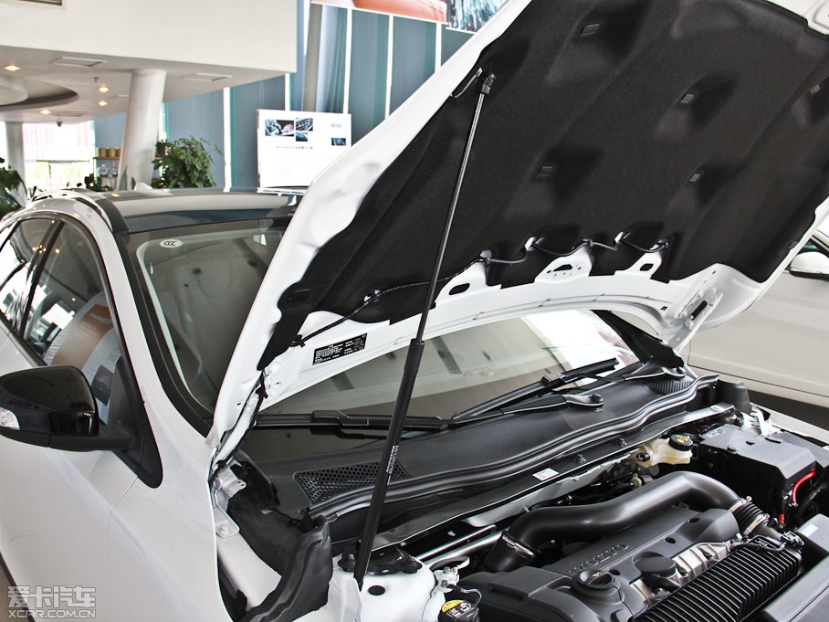 2014V40 Cross Country 2.0T ݰ