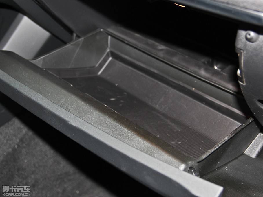 2014V40 Cross Country 2.0T ݰ