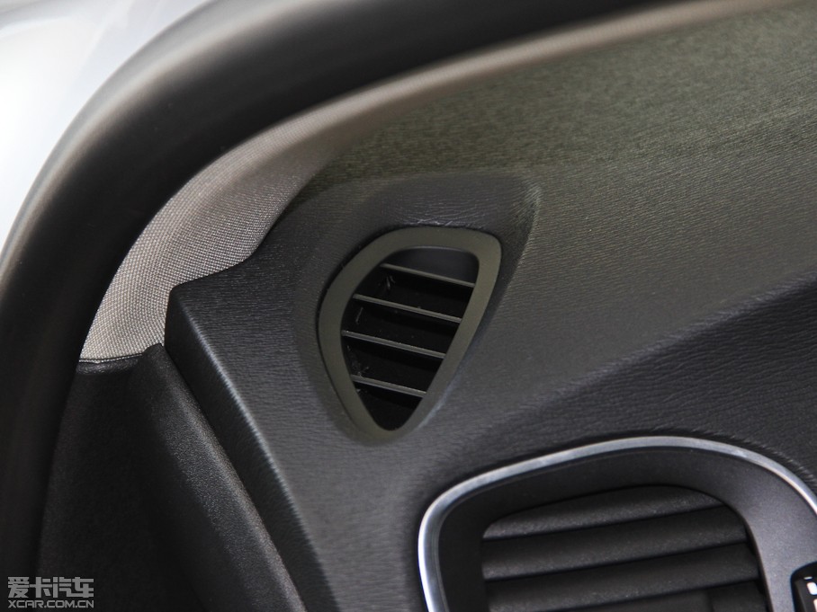 2014V40 Cross Country 2.0T ݰ