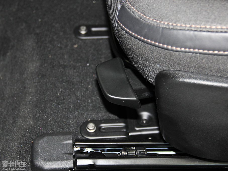 2014V40 Cross Country 2.0T ݰ