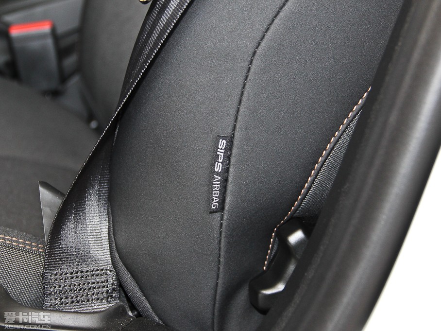 2014V40 Cross Country 2.0T ݰ