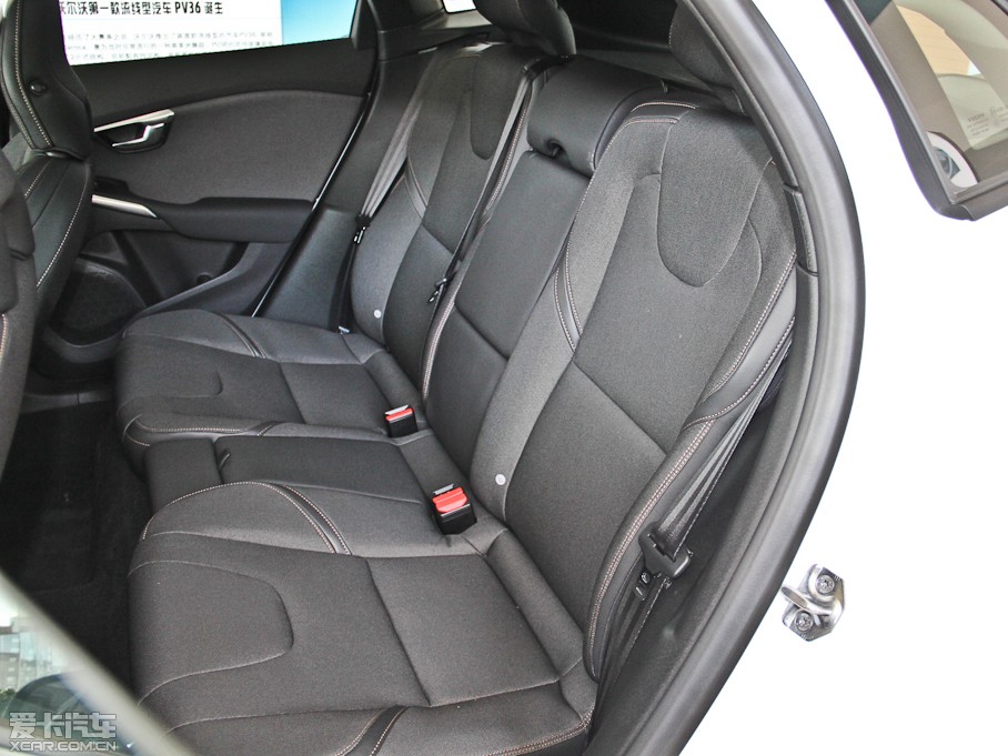 2014V40 Cross Country 2.0T ݰ