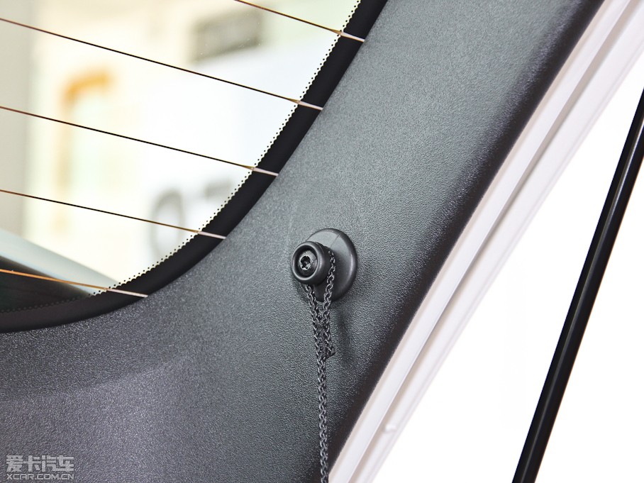 2014V40 Cross Country 2.0T ݰ