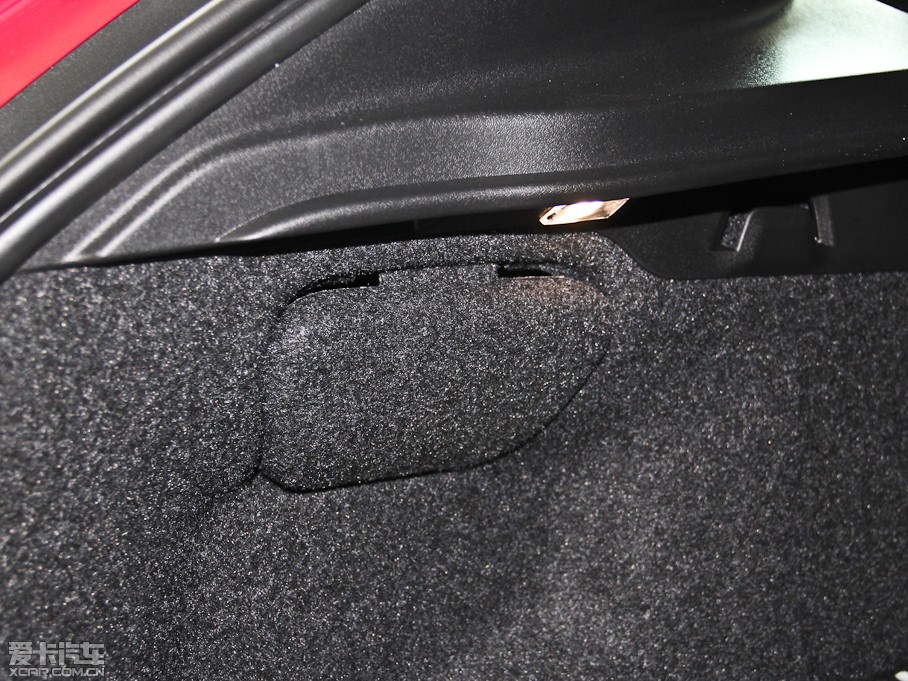 2014V40 Cross Country 2.0T ݰ