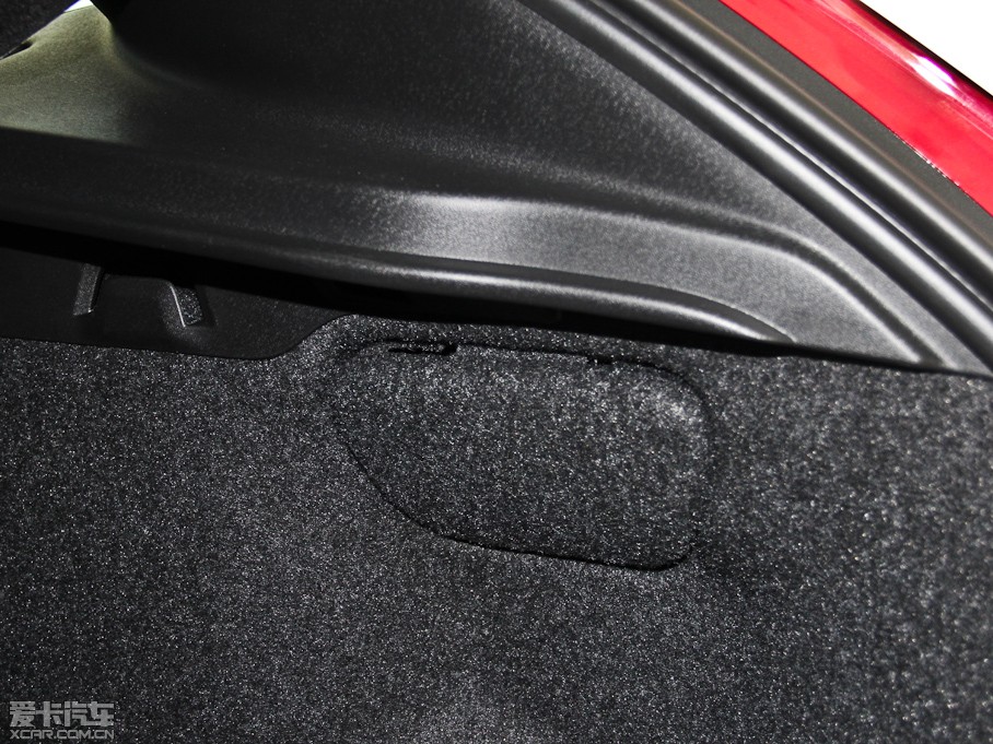 2014V40 Cross Country 2.0T ݰ