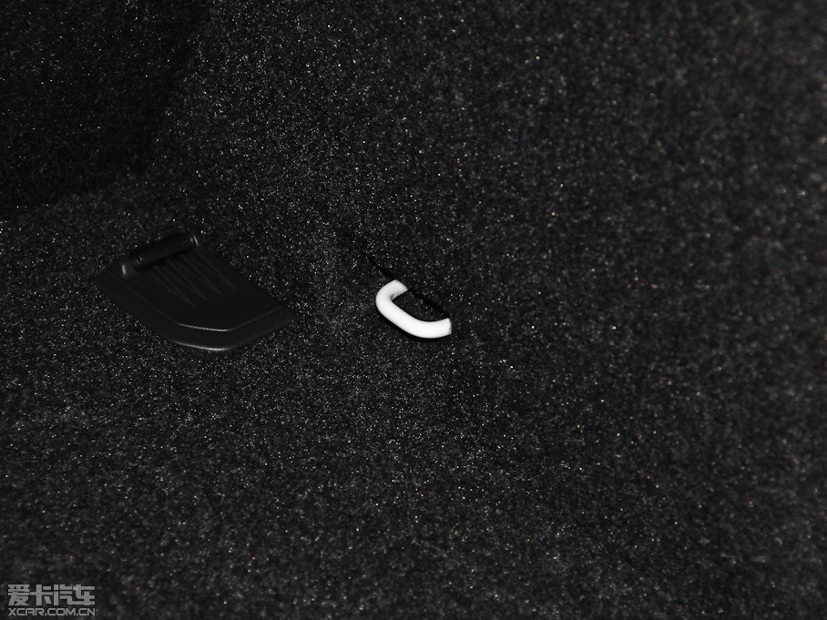 2014V40 Cross Country 2.0T ݰ