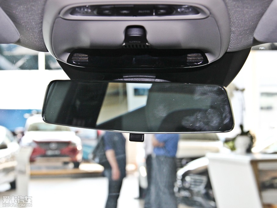 2014V40 Cross Country 2.0T ݰ