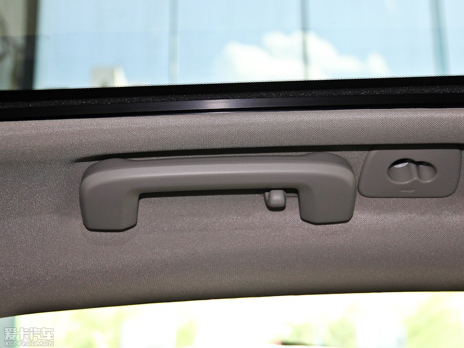 2014V40 Cross Country 2.0T ݰ