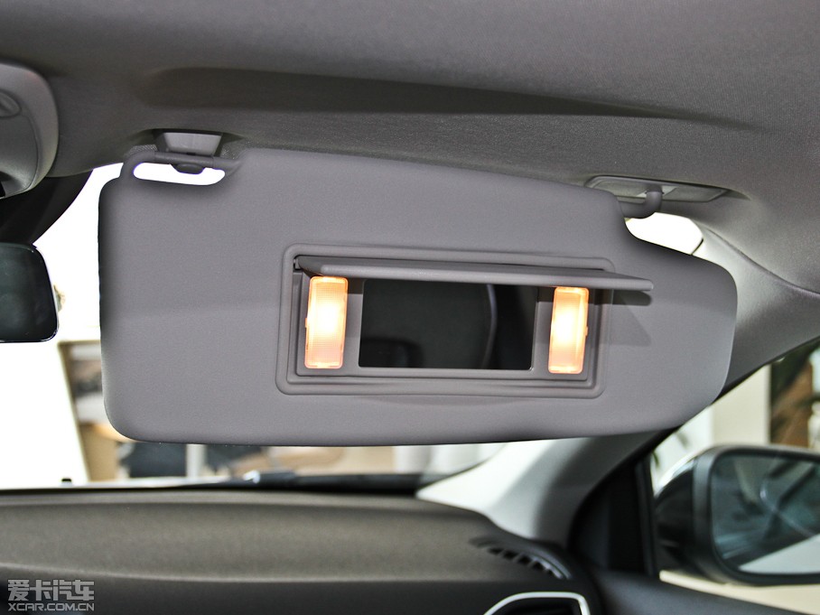 2014V40 Cross Country 2.0T ݰ