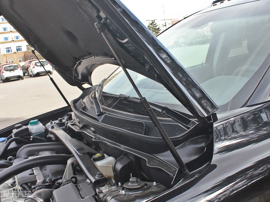 2013���֠���XC90 2.5T ����������