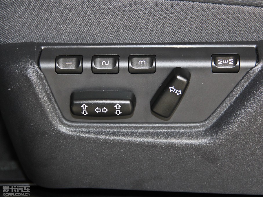 2013֠XC90 2.5T A(j)