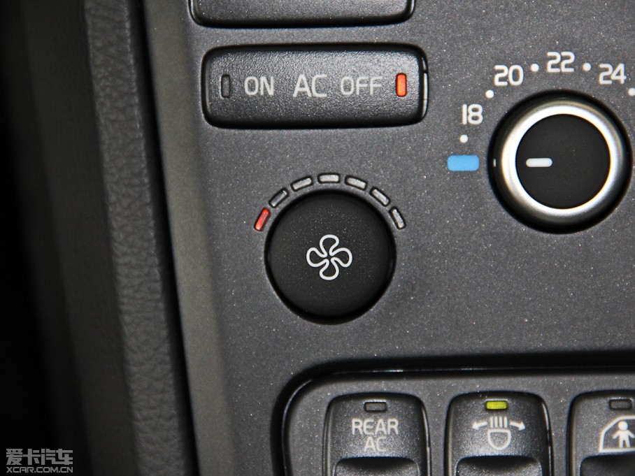 2013֠XC90 2.5T A(j)