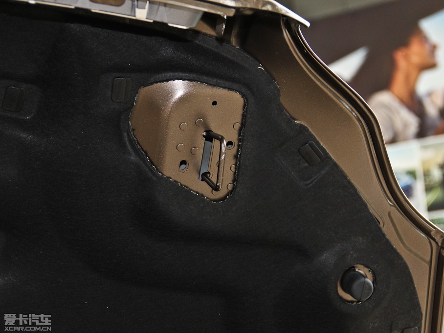 2013���֠���XC90 2.5T ���A������