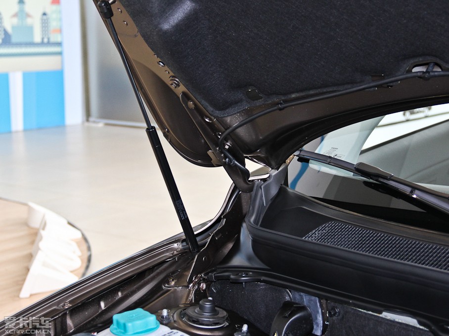 2013���֠���XC90 2.5T ���A������